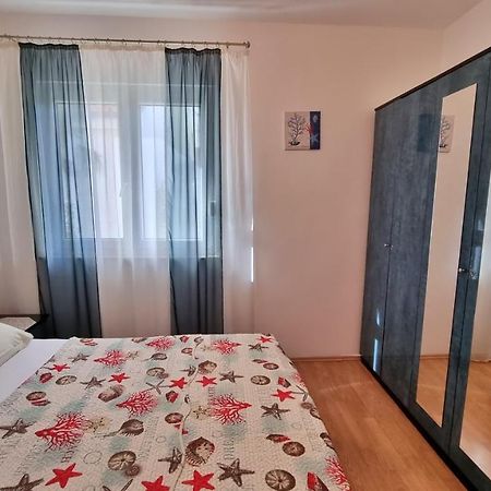 Apartments Slado Омиш Экстерьер фото