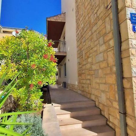 Apartments Slado Омиш Экстерьер фото