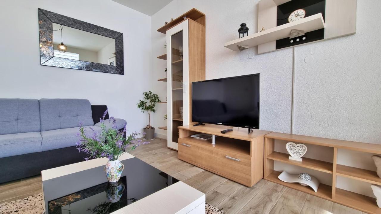 Apartments Slado Омиш Экстерьер фото