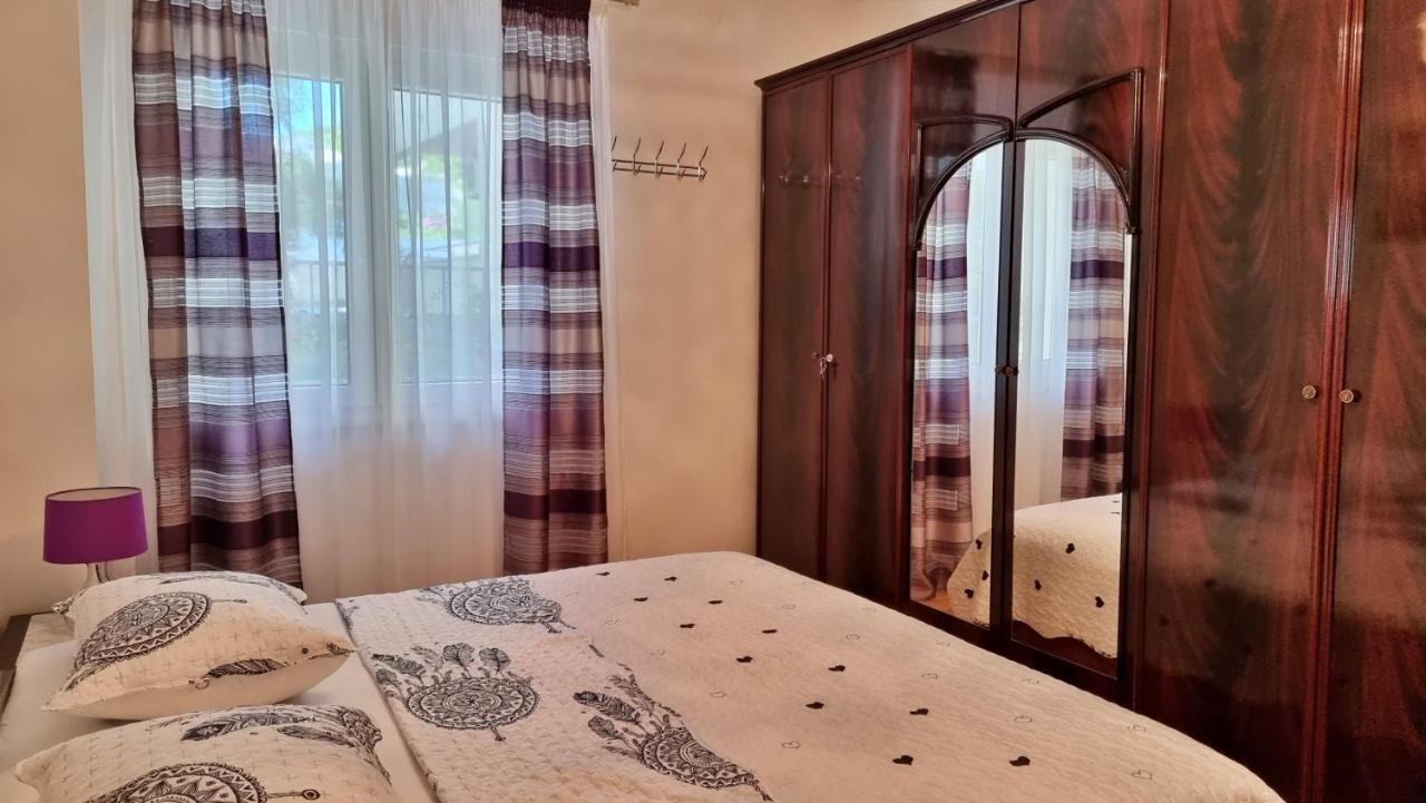 Apartments Slado Омиш Экстерьер фото